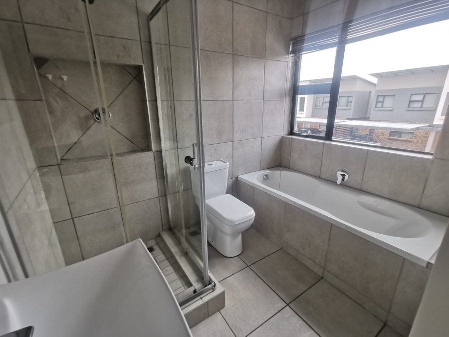 To Let 3 Bedroom Property for Rent in Mooivallei Park North West